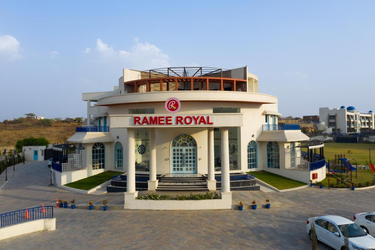 Ramee Royal Resort & Spa - Удайпур Екстер'єр фото